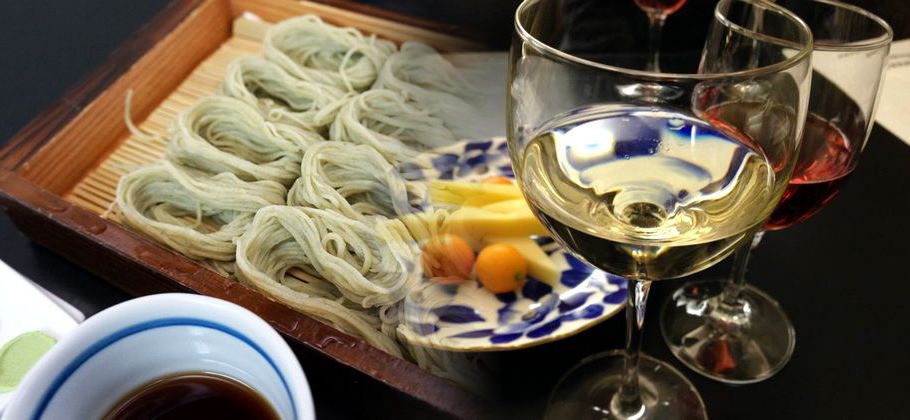 江東区でワインも楽しめるソムリエが打つ　へぎそばとフォンデュの店